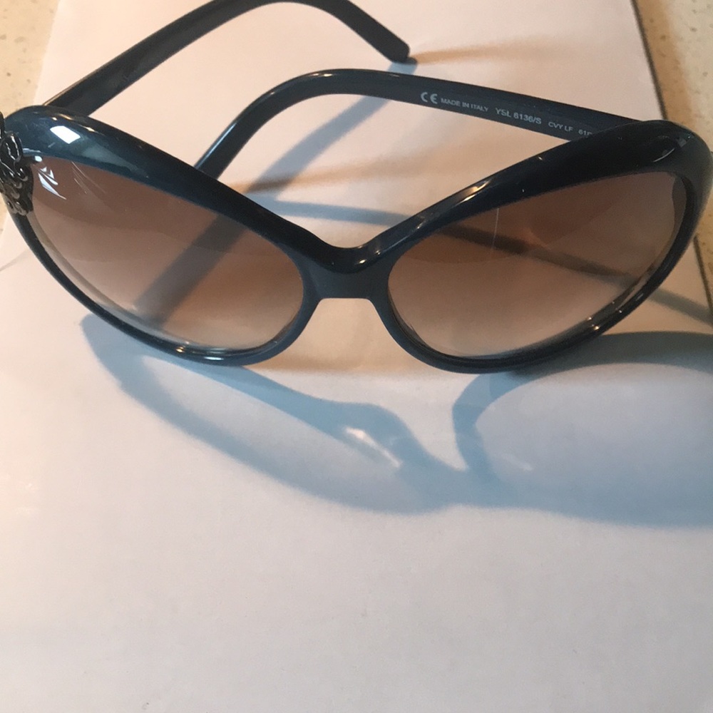 New YSL deep Green sunglasses.